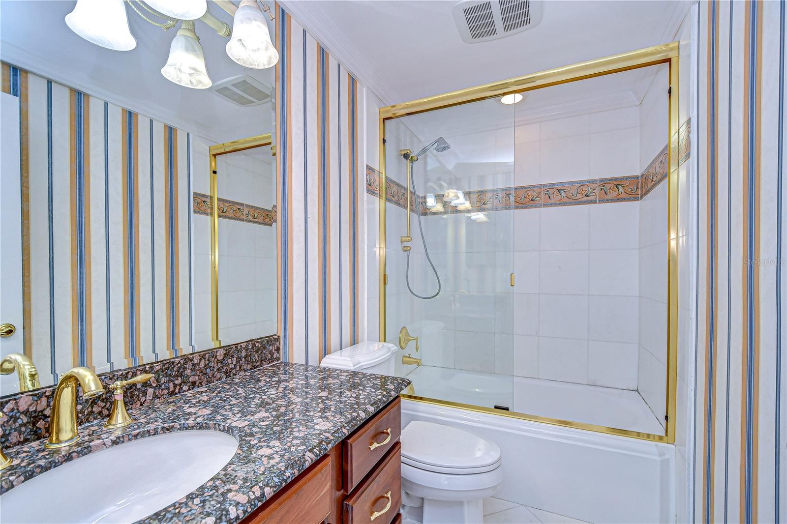 Image 37 of 60 For 13635 Twin Lakes Lane 13635