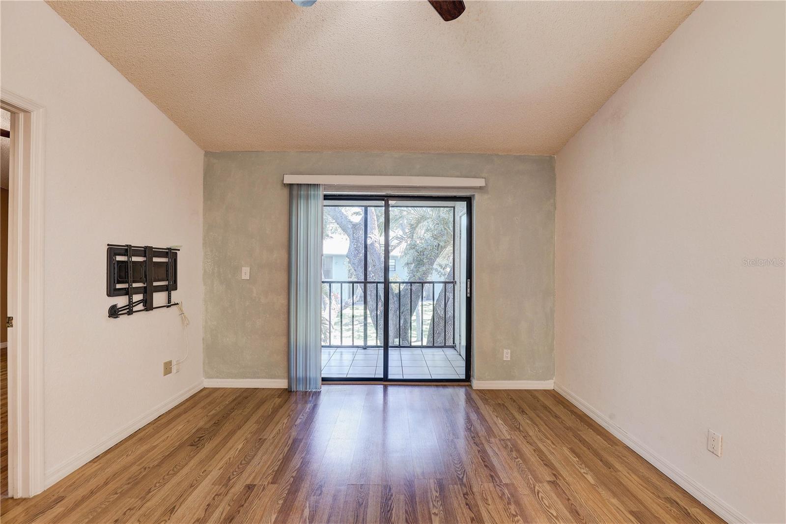 Image 13 of 37 For 11800 Park Boulevard 208
