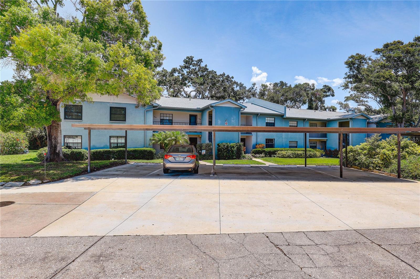 Image 2 of 37 For 11800 Park Boulevard 208