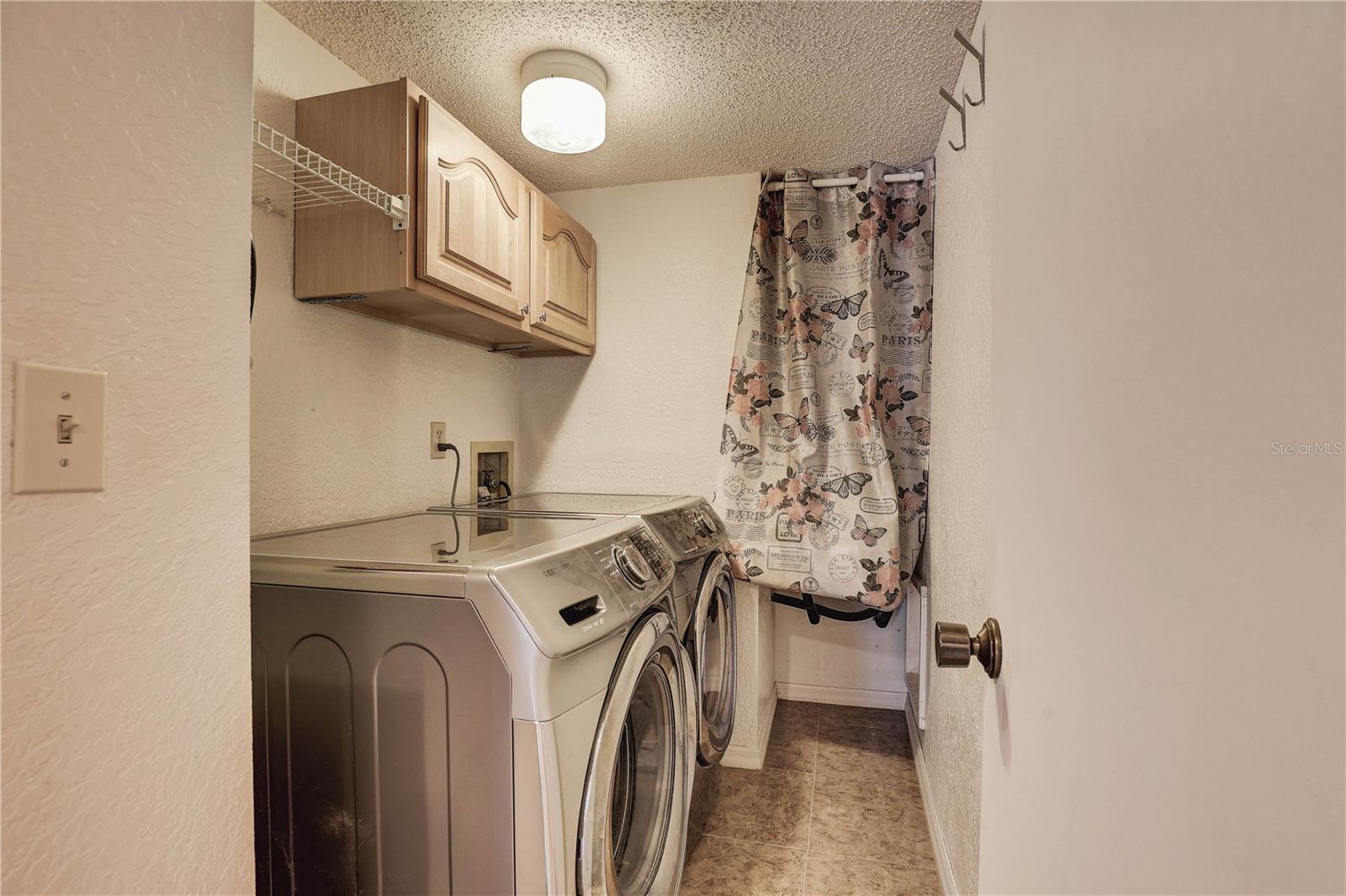 Image 20 of 37 For 11800 Park Boulevard 208