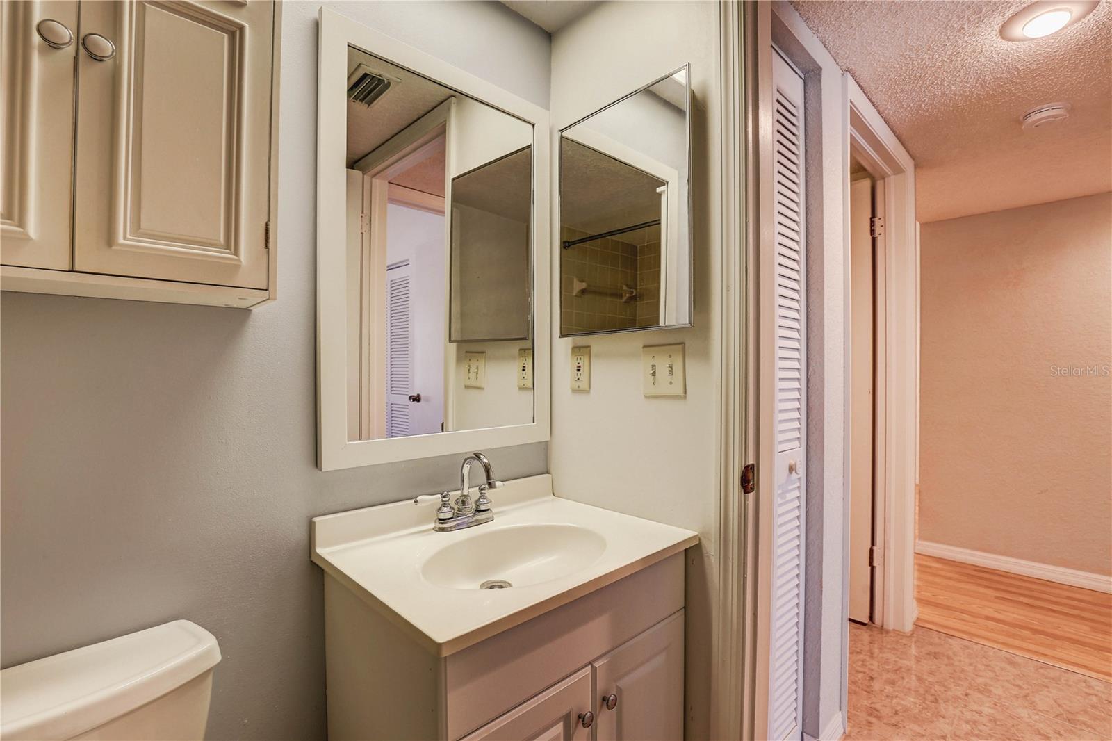 Image 22 of 37 For 11800 Park Boulevard 208