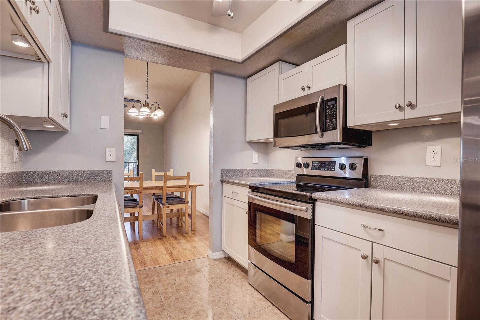 Image 5 of 37 For 11800 Park Boulevard 208