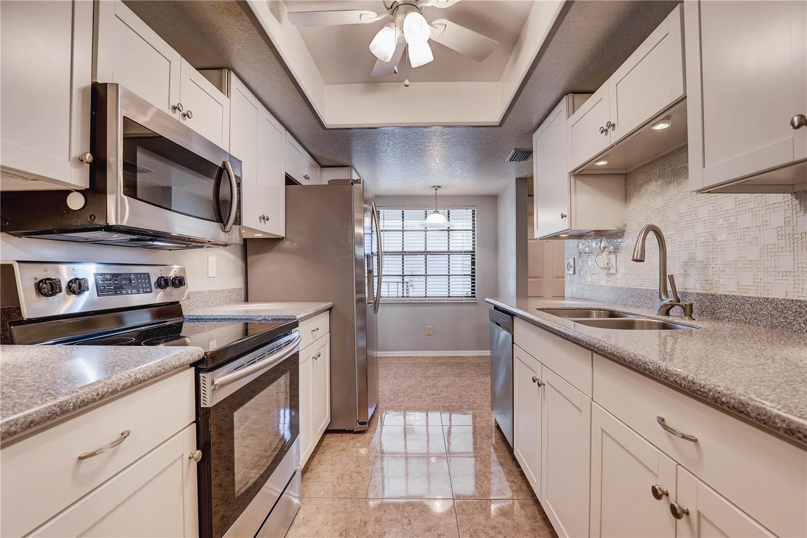 Image 7 of 37 For 11800 Park Boulevard 208