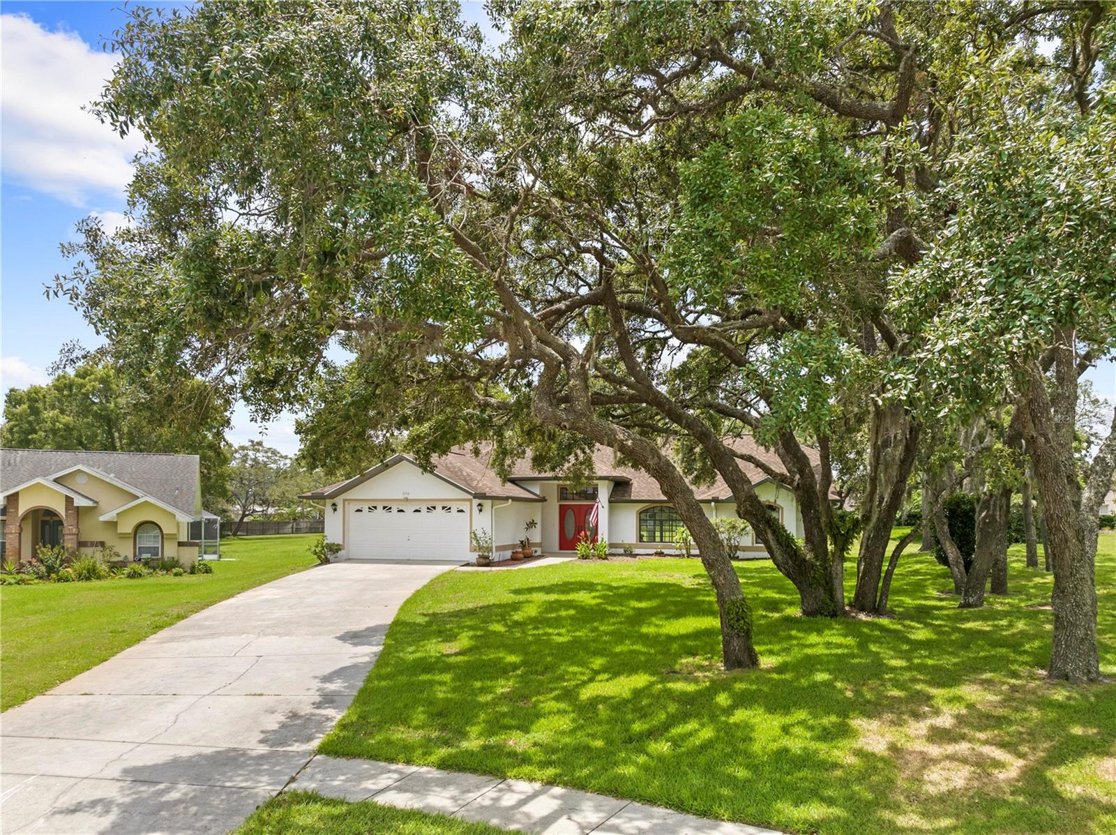 Image 12 of 63 For 206 Forest Wood Court