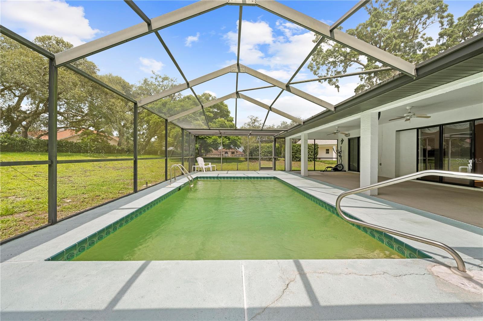 Image 27 of 63 For 206 Forest Wood Court