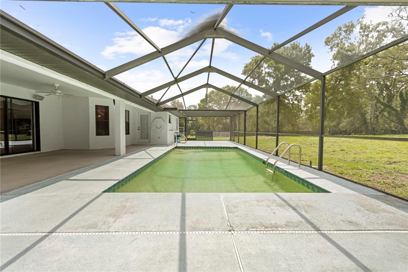 Image 29 of 63 For 206 Forest Wood Court