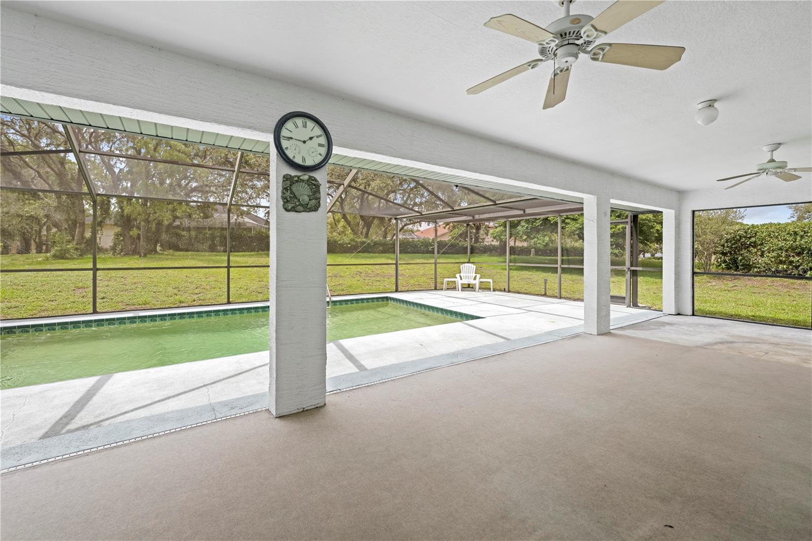 Image 33 of 63 For 206 Forest Wood Court