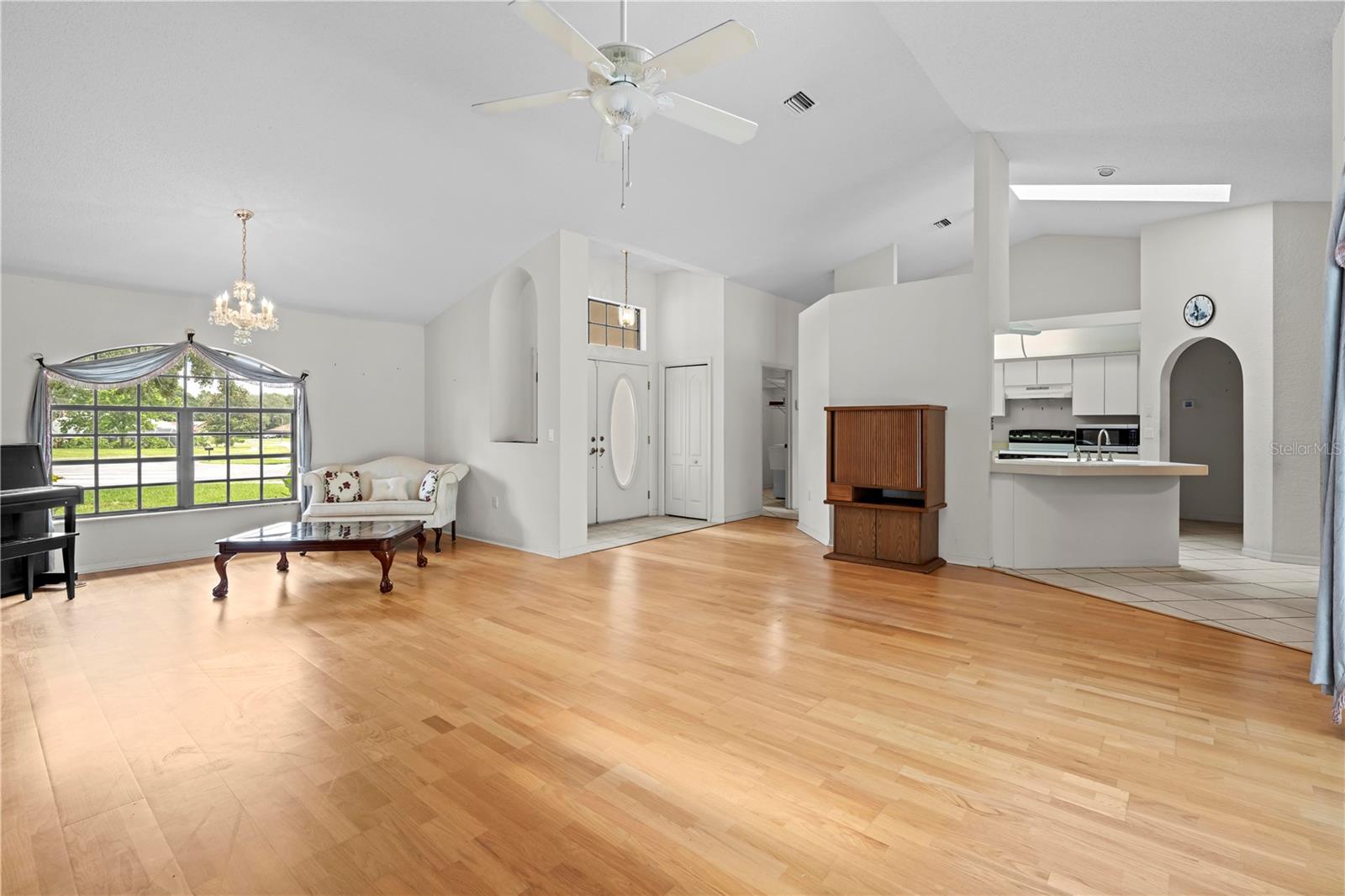Image 44 of 63 For 206 Forest Wood Court