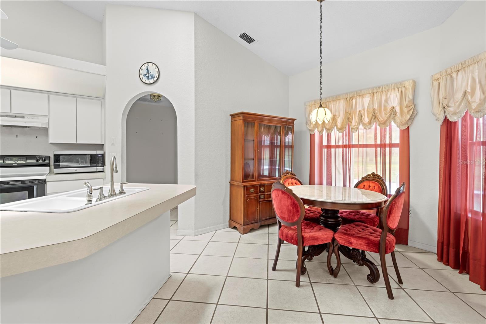 Image 47 of 63 For 206 Forest Wood Court