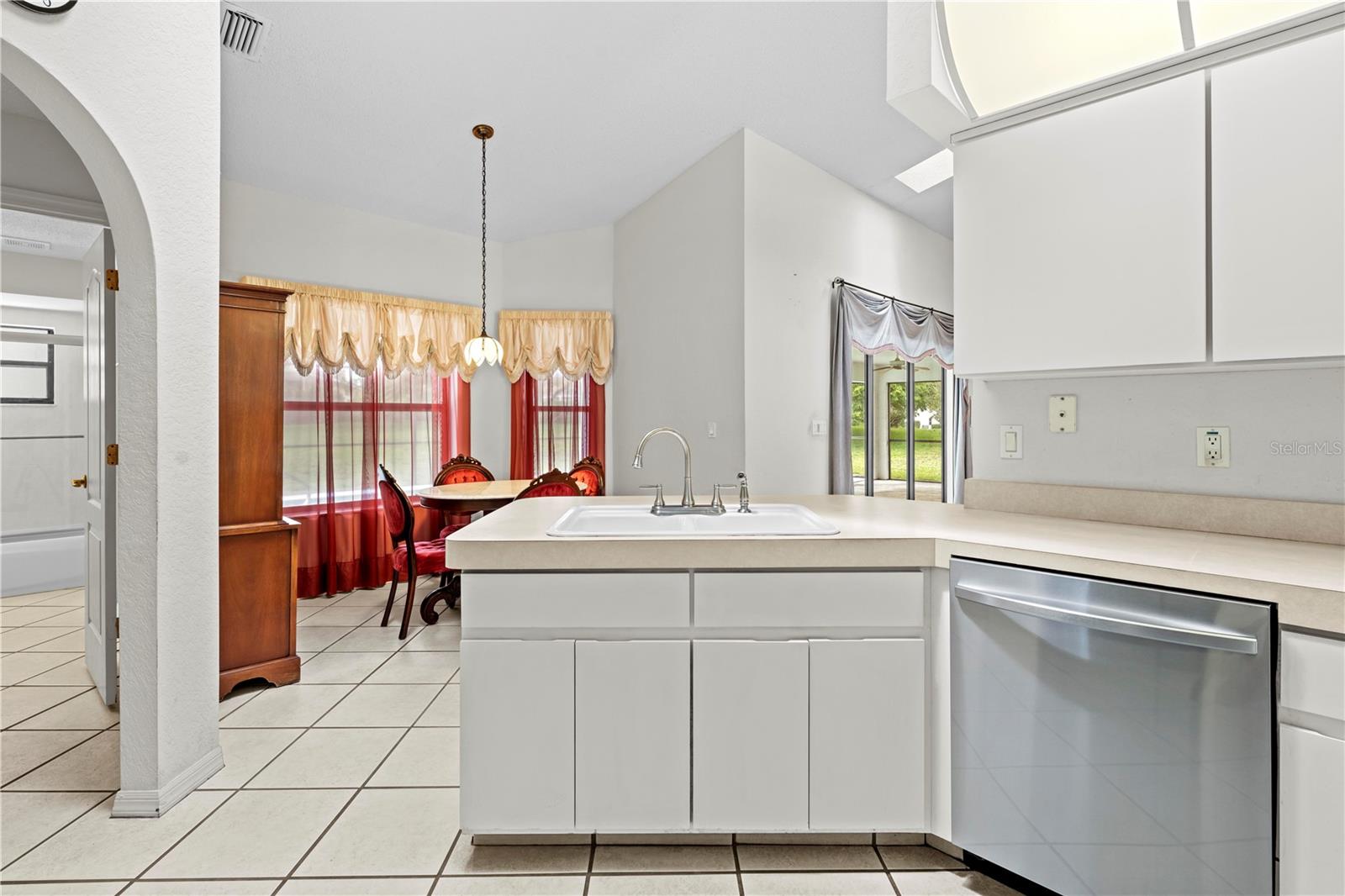 Image 51 of 63 For 206 Forest Wood Court