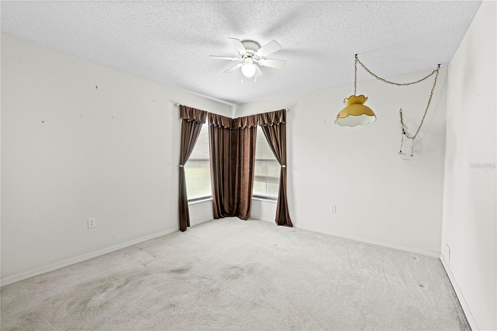 Image 54 of 63 For 206 Forest Wood Court