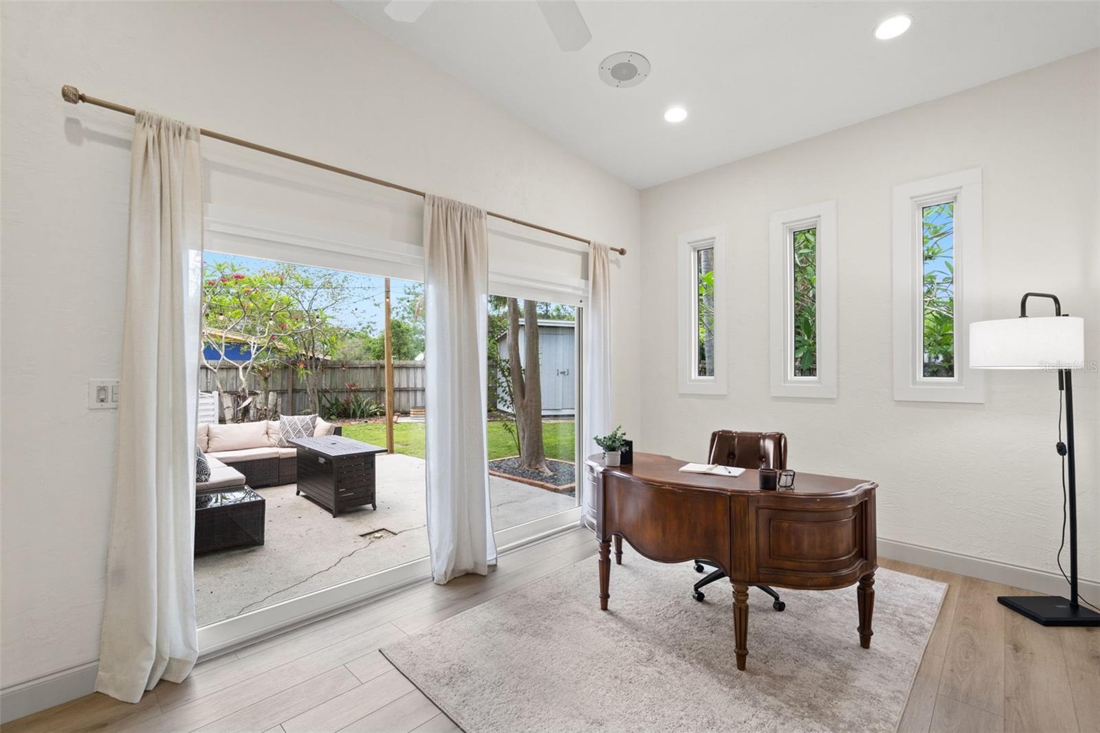 Image 14 of 35 For 6618 12th Street N
