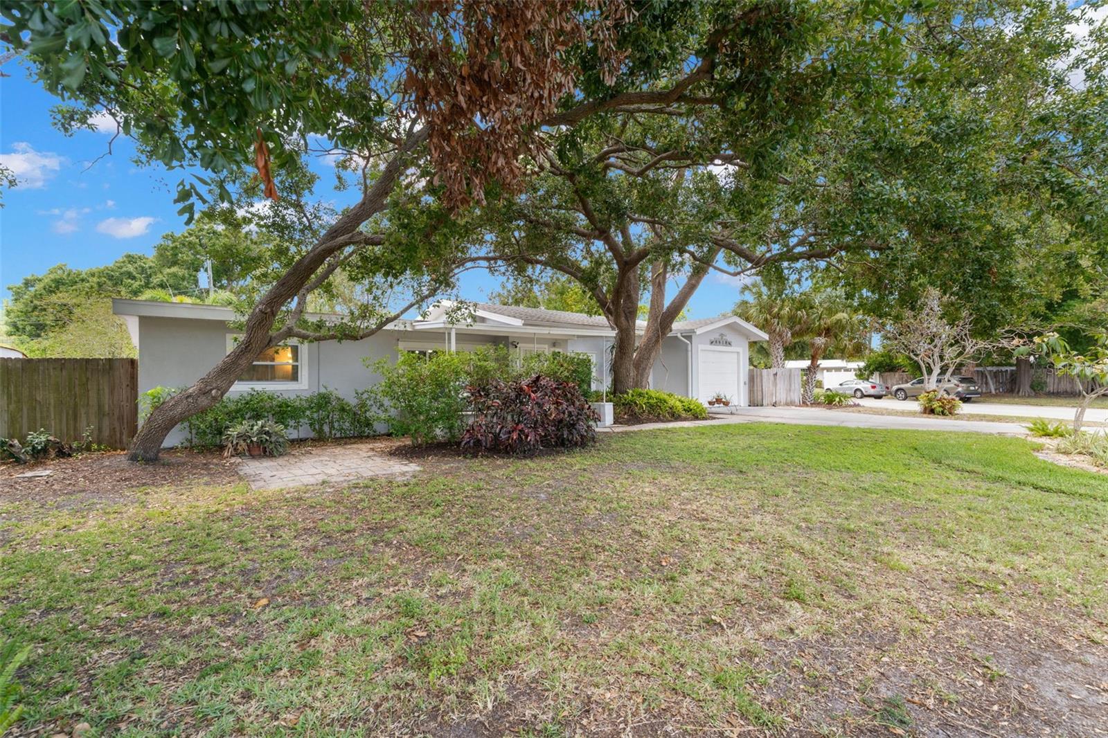 Image 33 of 35 For 6618 12th Street N