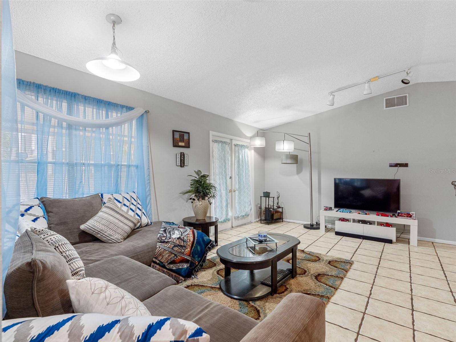 Image 3 of 30 For 8208 Volusia Place