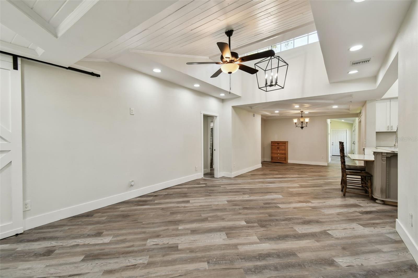 Image 16 of 96 For 816 9th Avenue Sw