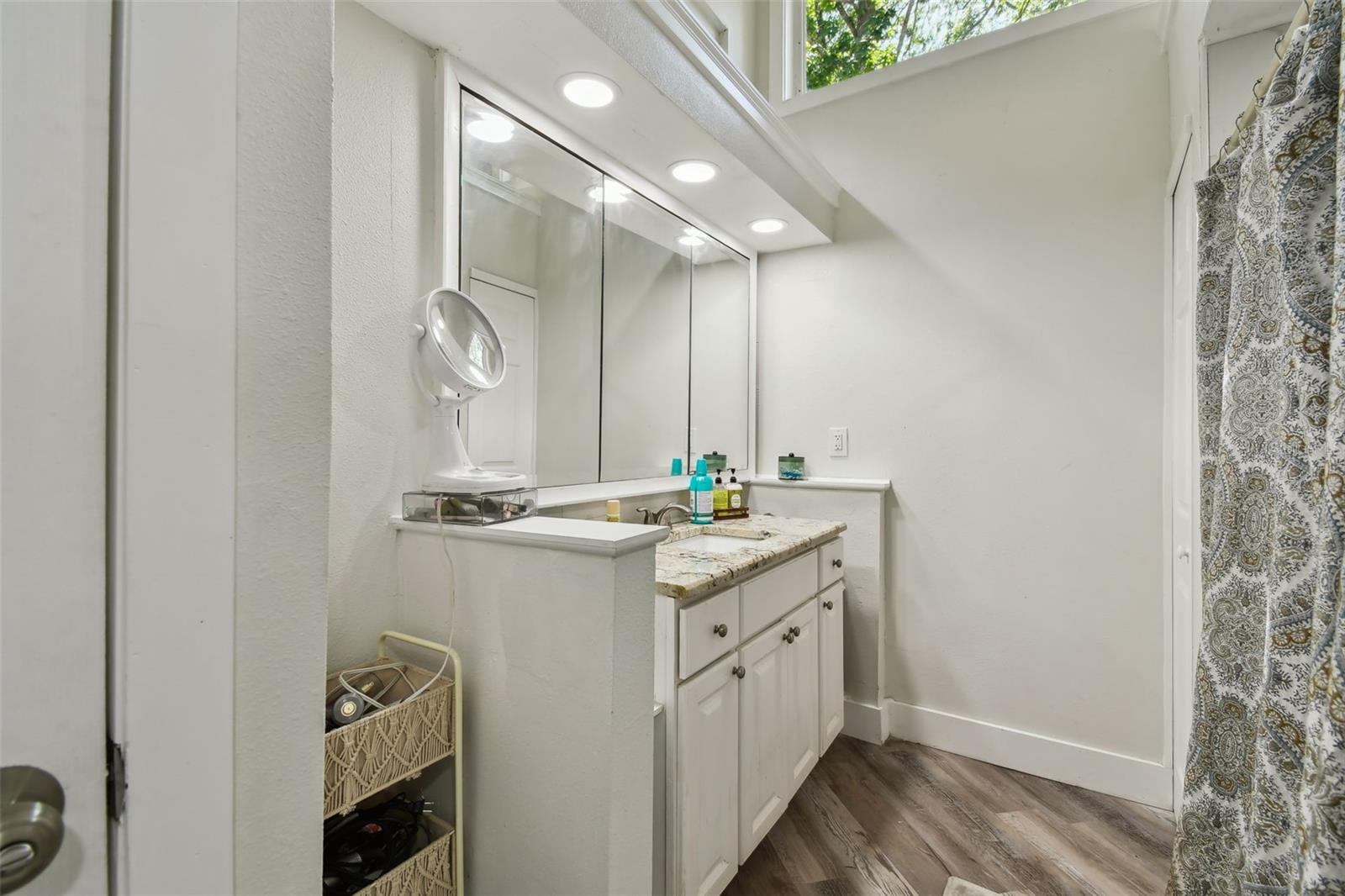Image 30 of 96 For 816 9th Avenue Sw