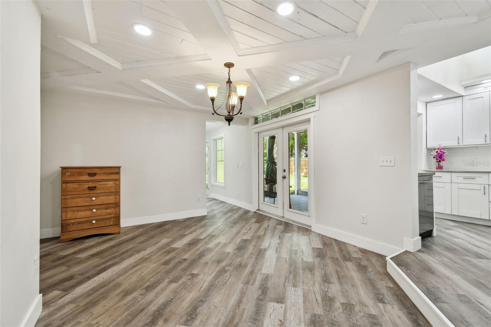 Image 36 of 96 For 816 9th Avenue Sw