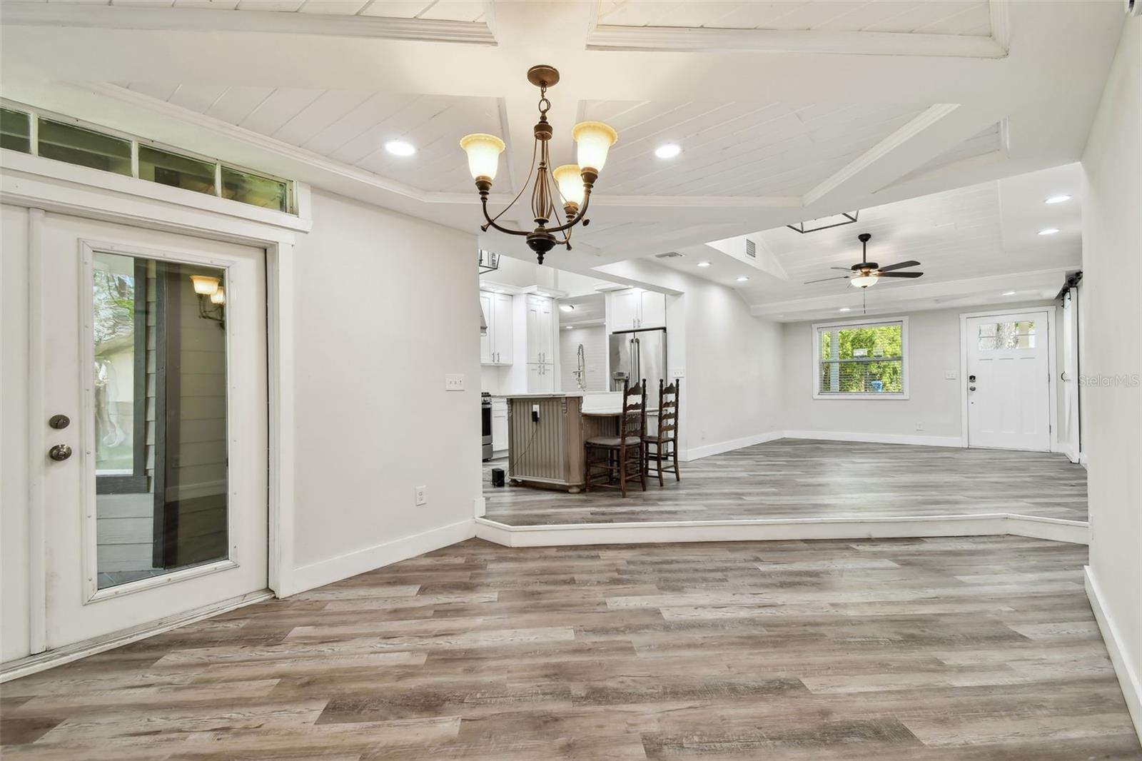 Image 37 of 96 For 816 9th Avenue Sw