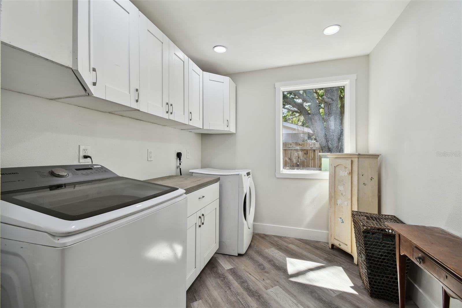 Image 38 of 96 For 816 9th Avenue Sw