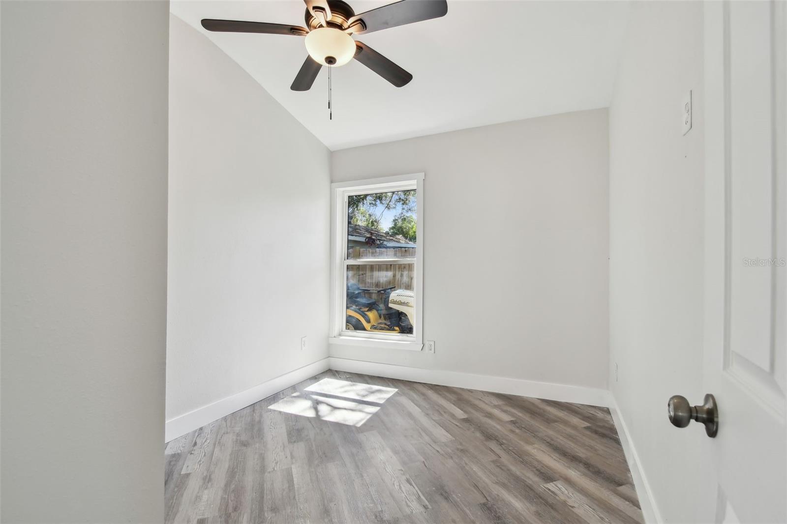 Image 49 of 96 For 816 9th Avenue Sw