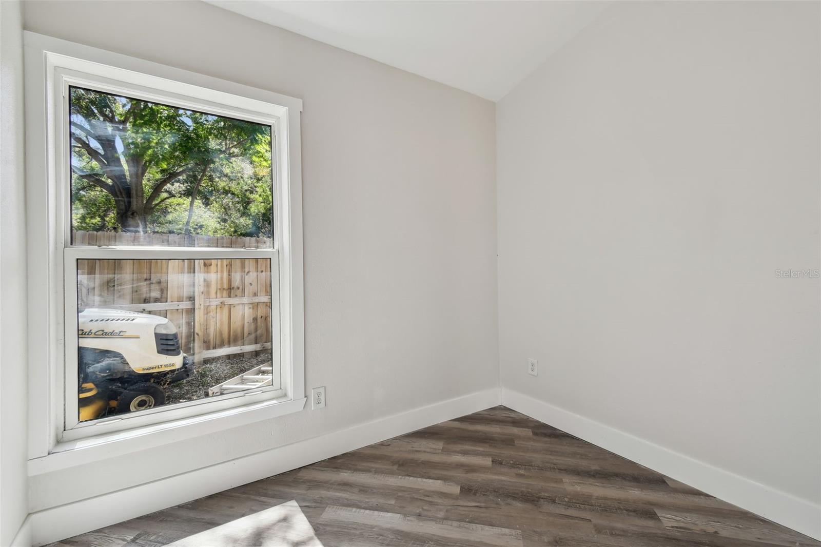 Image 52 of 96 For 816 9th Avenue Sw