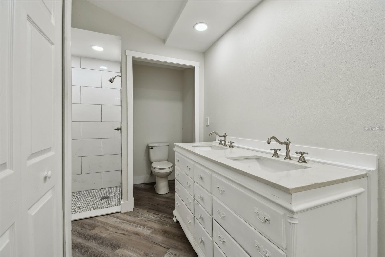 Image 63 of 96 For 816 9th Avenue Sw