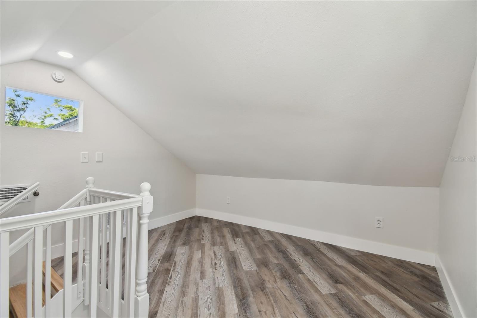 Image 81 of 96 For 816 9th Avenue Sw