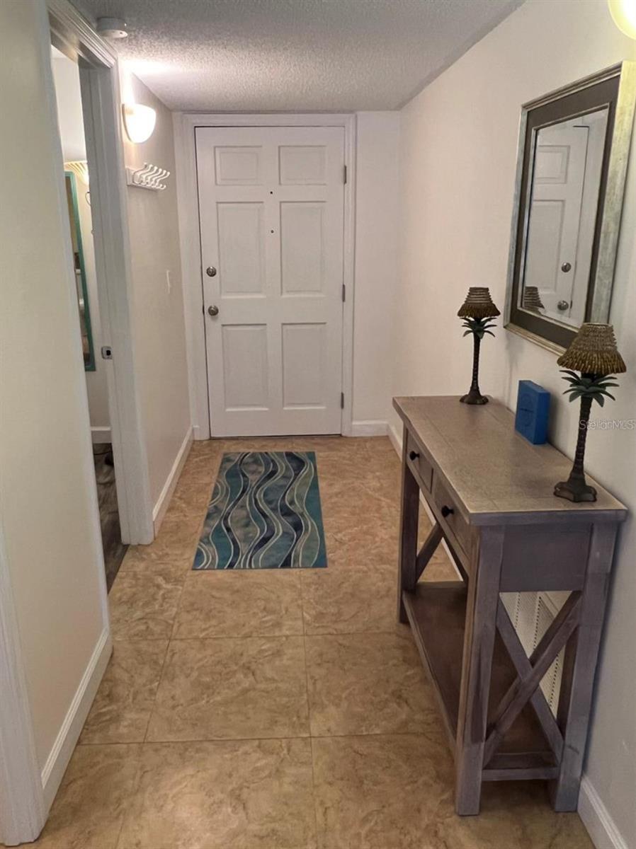 Image 2 of 26 For 240 Bayshore Boulevard 102