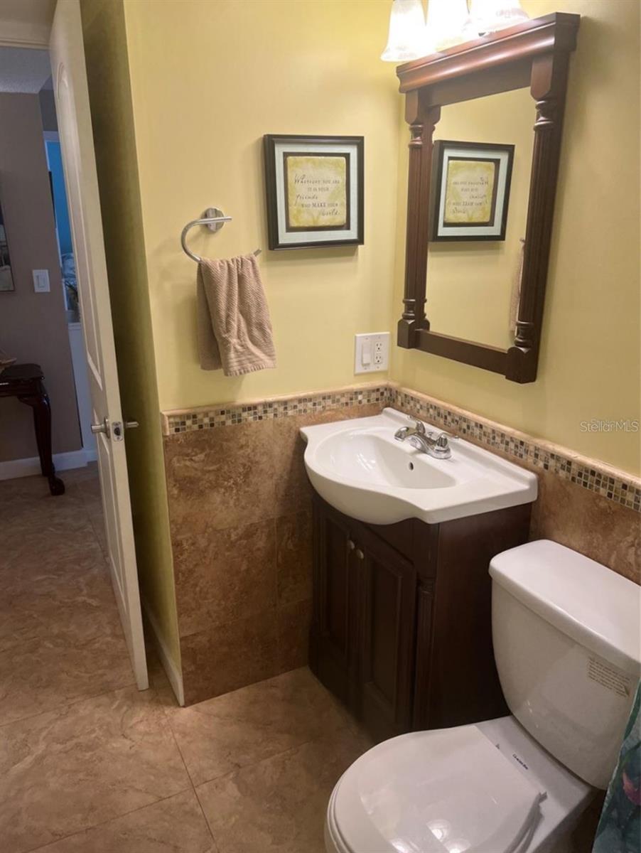 Image 21 of 26 For 240 Bayshore Boulevard 102
