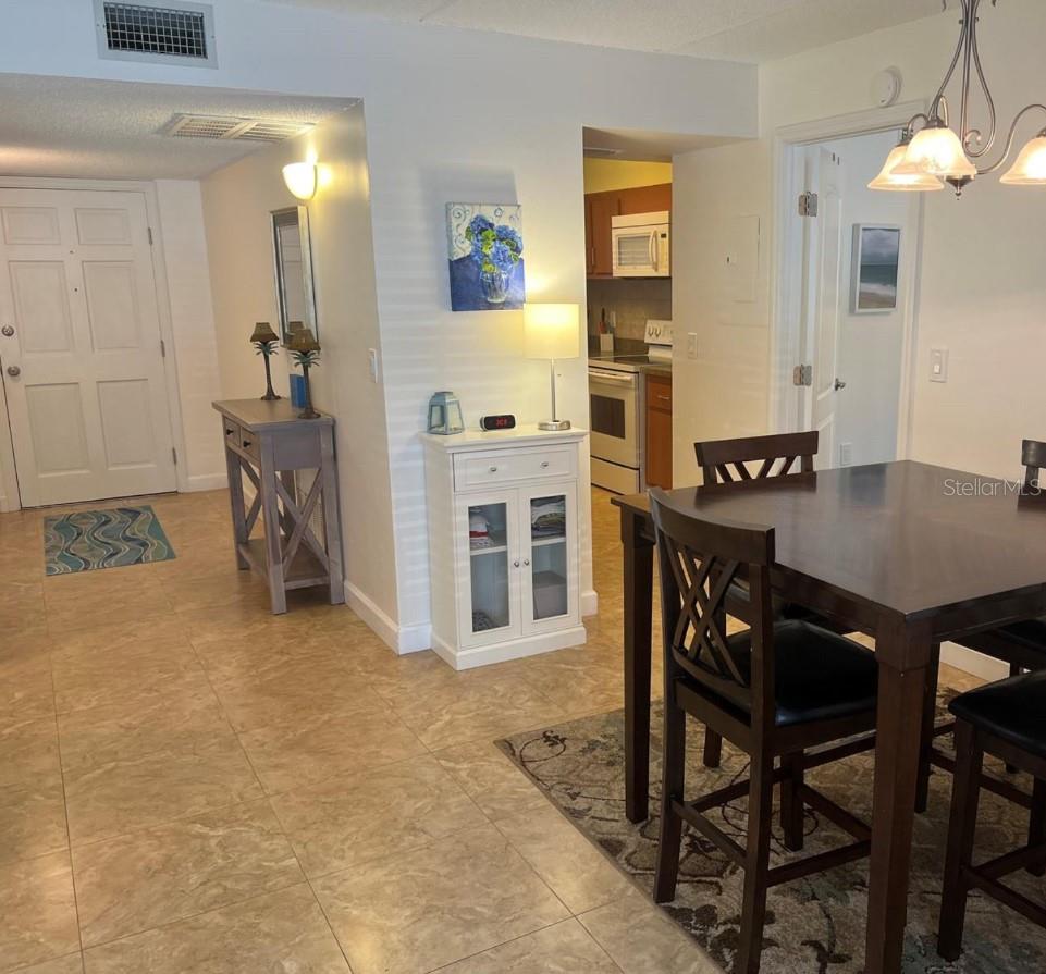 Image 7 of 26 For 240 Bayshore Boulevard 102