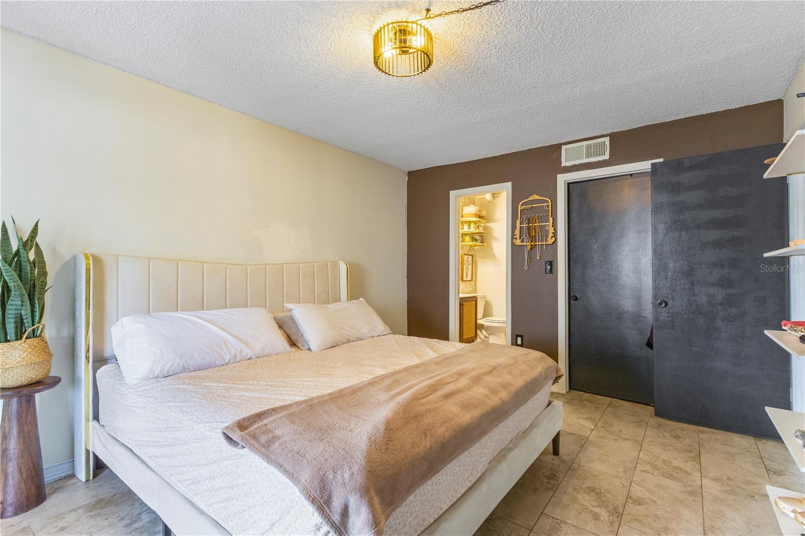 Image 12 of 21 For 6370 1st Street N 202