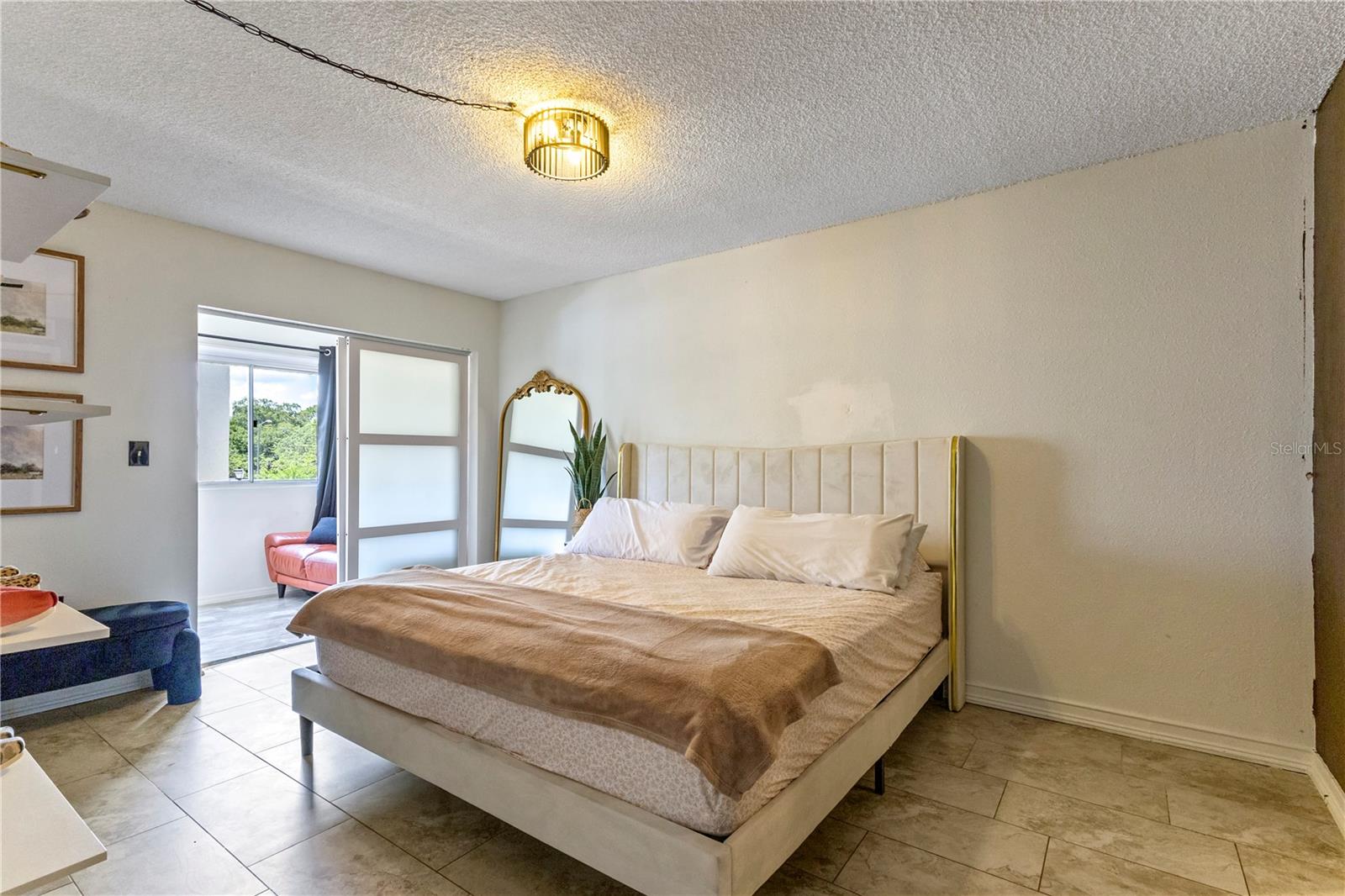 Image 14 of 21 For 6370 1st Street N 202