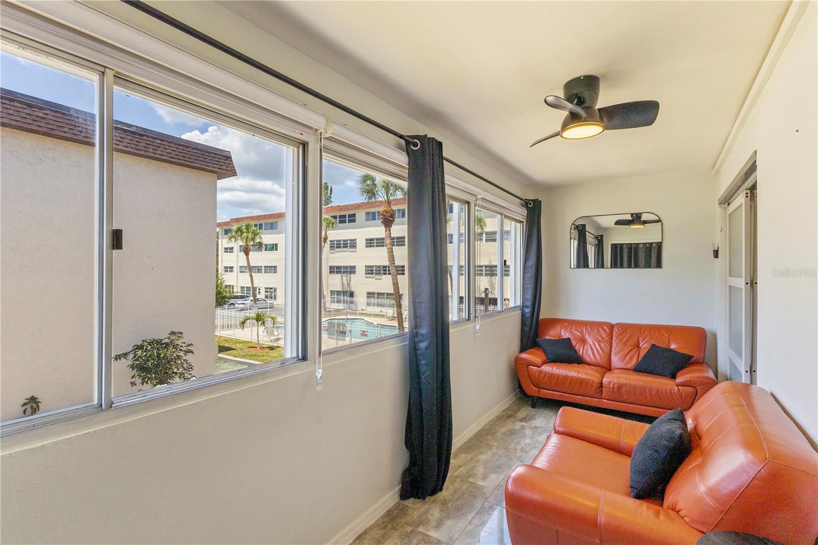 Image 15 of 21 For 6370 1st Street N 202