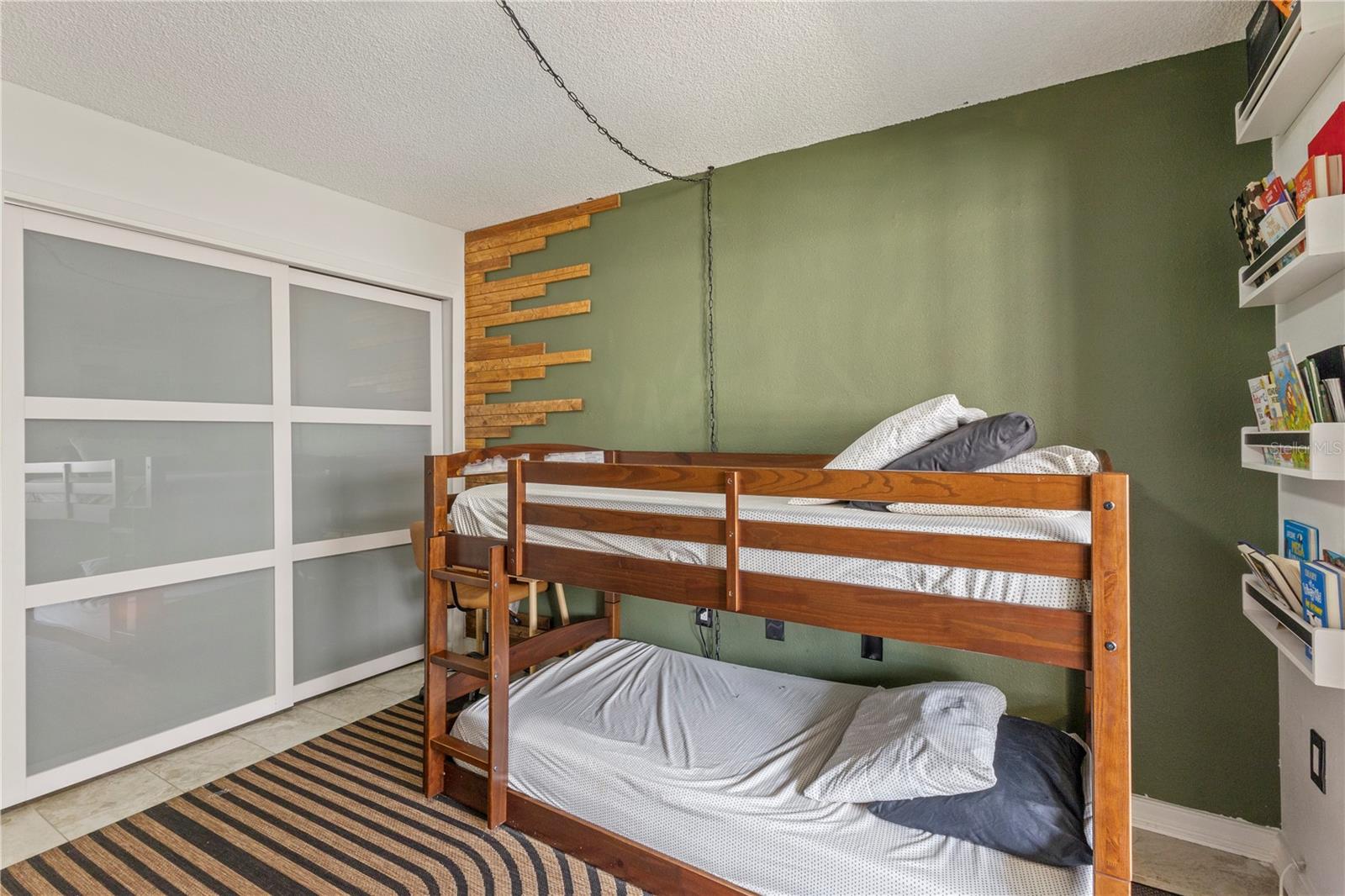 Image 17 of 21 For 6370 1st Street N 202