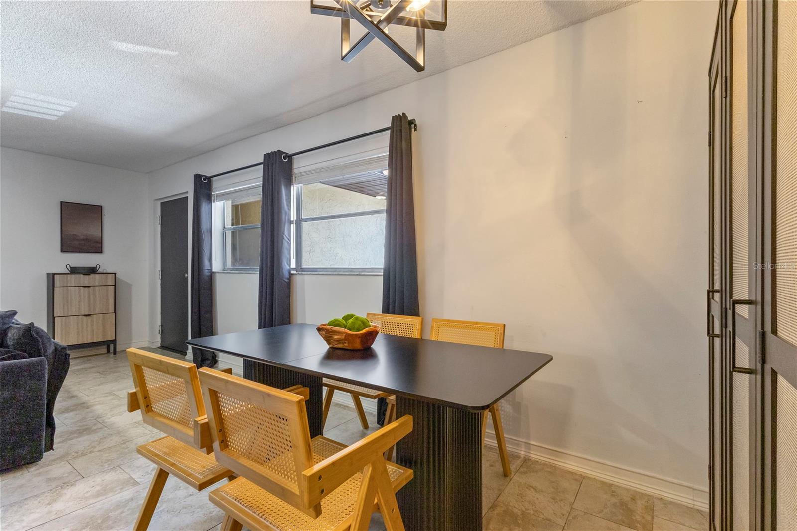 Image 9 of 21 For 6370 1st Street N 202