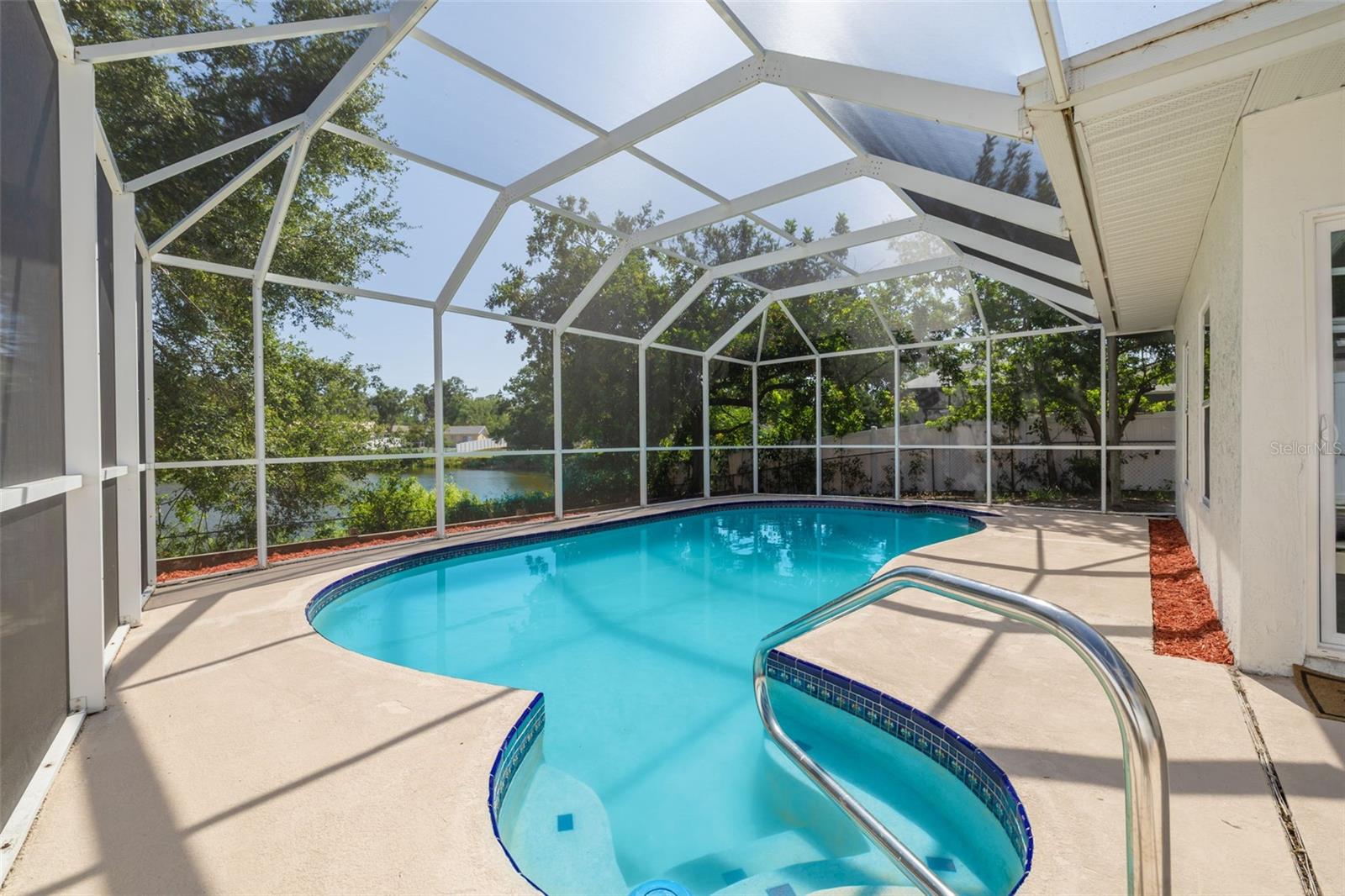 Image 16 of 35 For 2436 Beacon Groves Boulevard