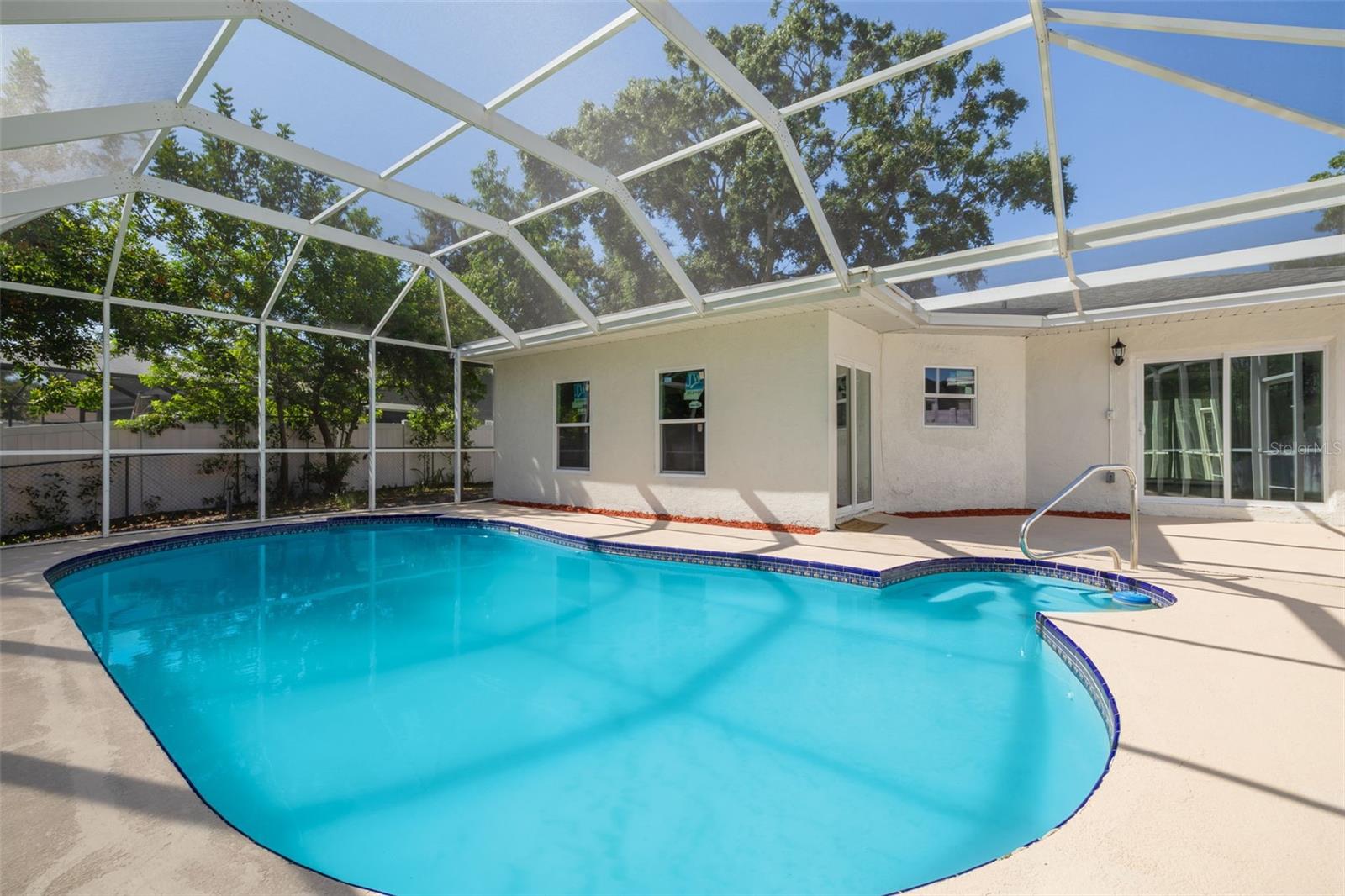 Image 17 of 35 For 2436 Beacon Groves Boulevard