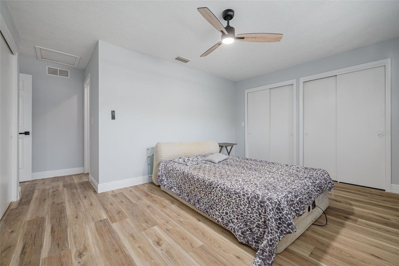 Image 20 of 35 For 2436 Beacon Groves Boulevard