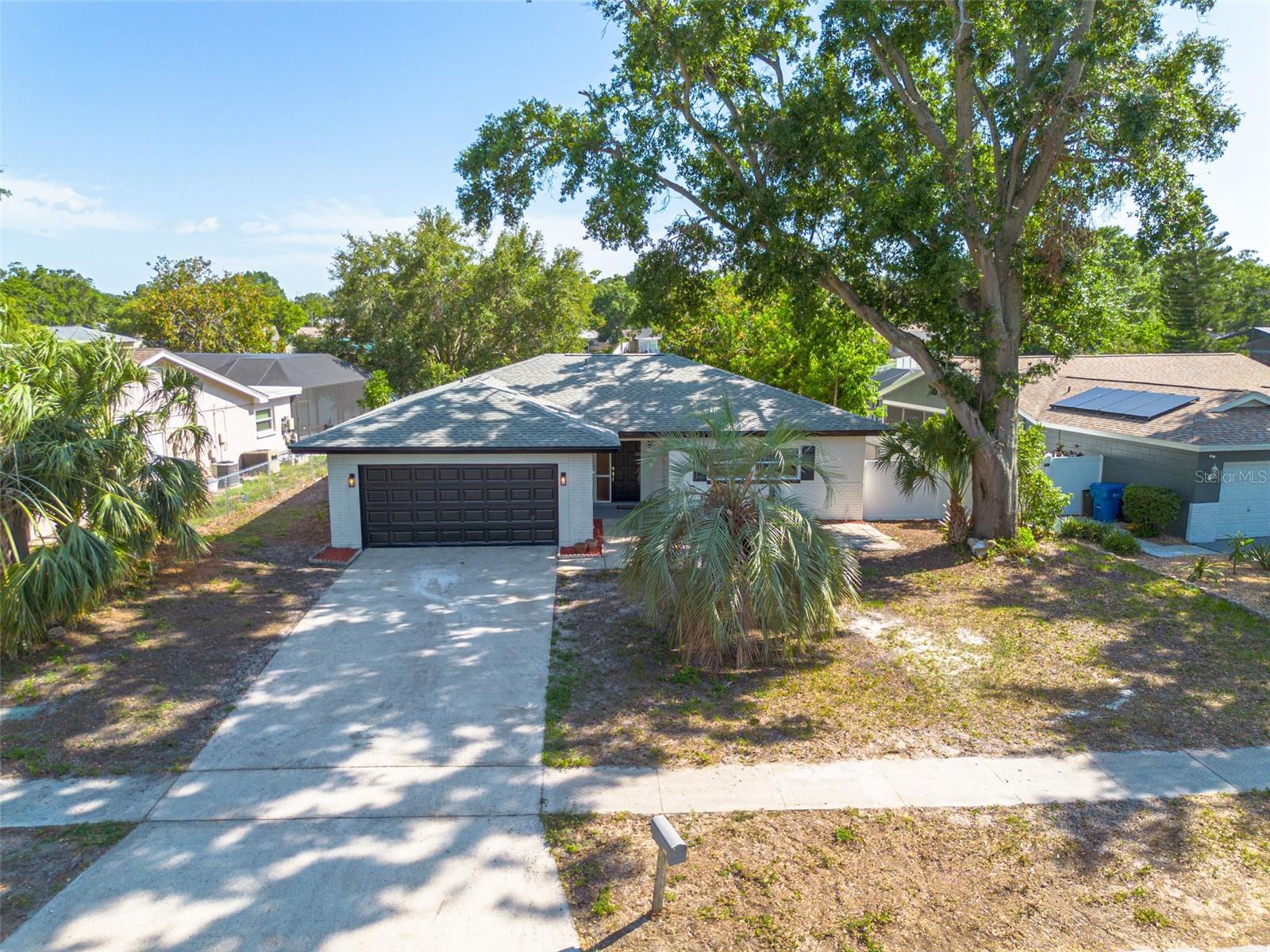 Image 3 of 35 For 2436 Beacon Groves Boulevard