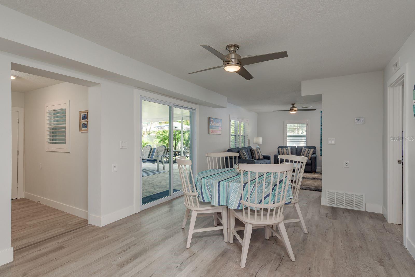 Image 8 of 32 For 2271 Carolyn Drive