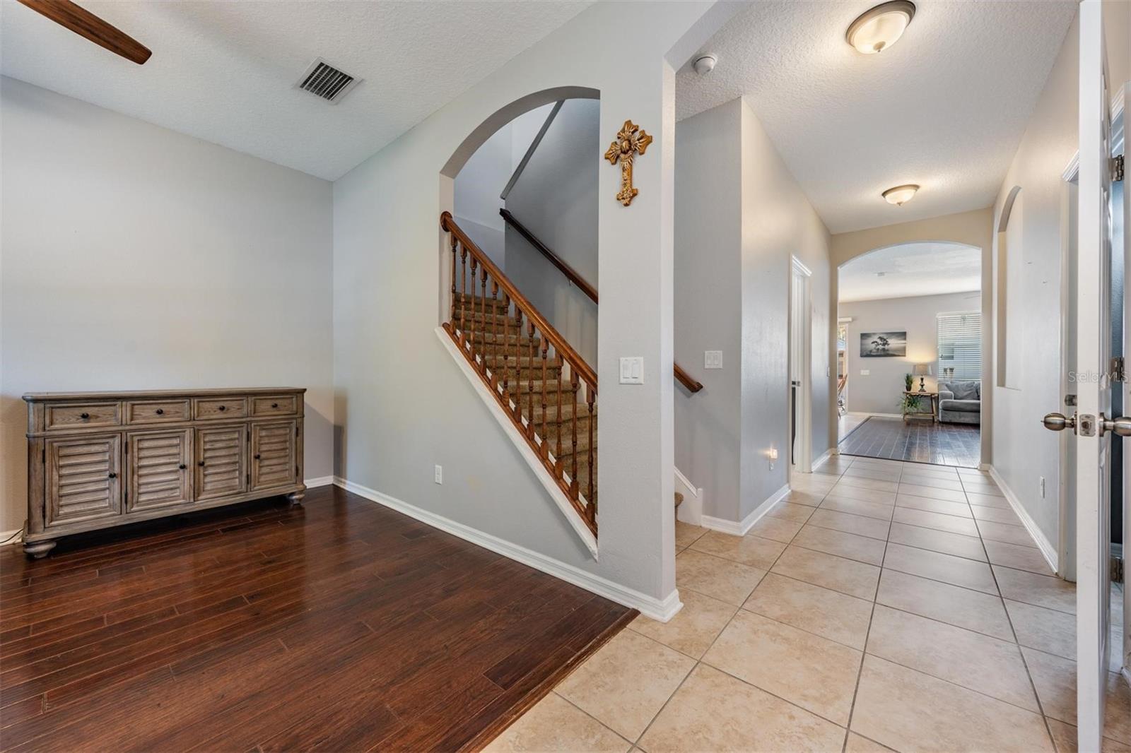 Listing photo id 22 for 1524 Rhodeswell Lane