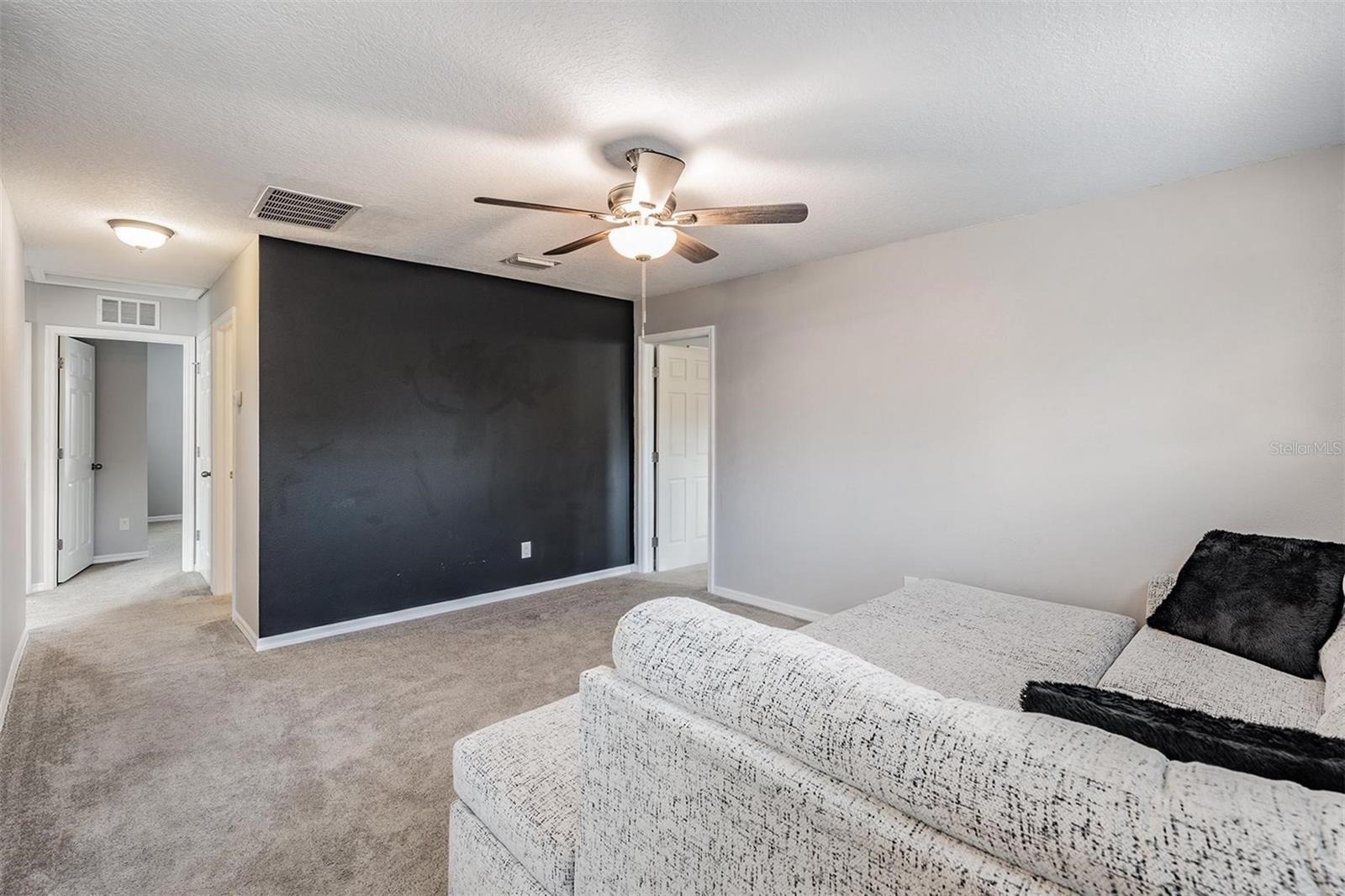 Listing photo id 23 for 1524 Rhodeswell Lane