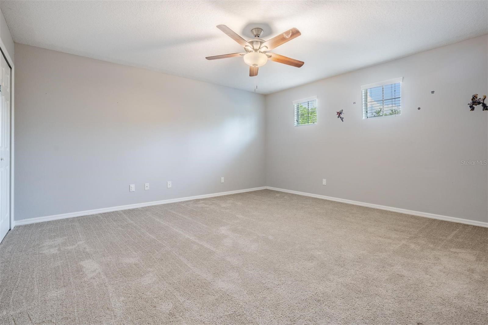 Listing photo id 25 for 1524 Rhodeswell Lane