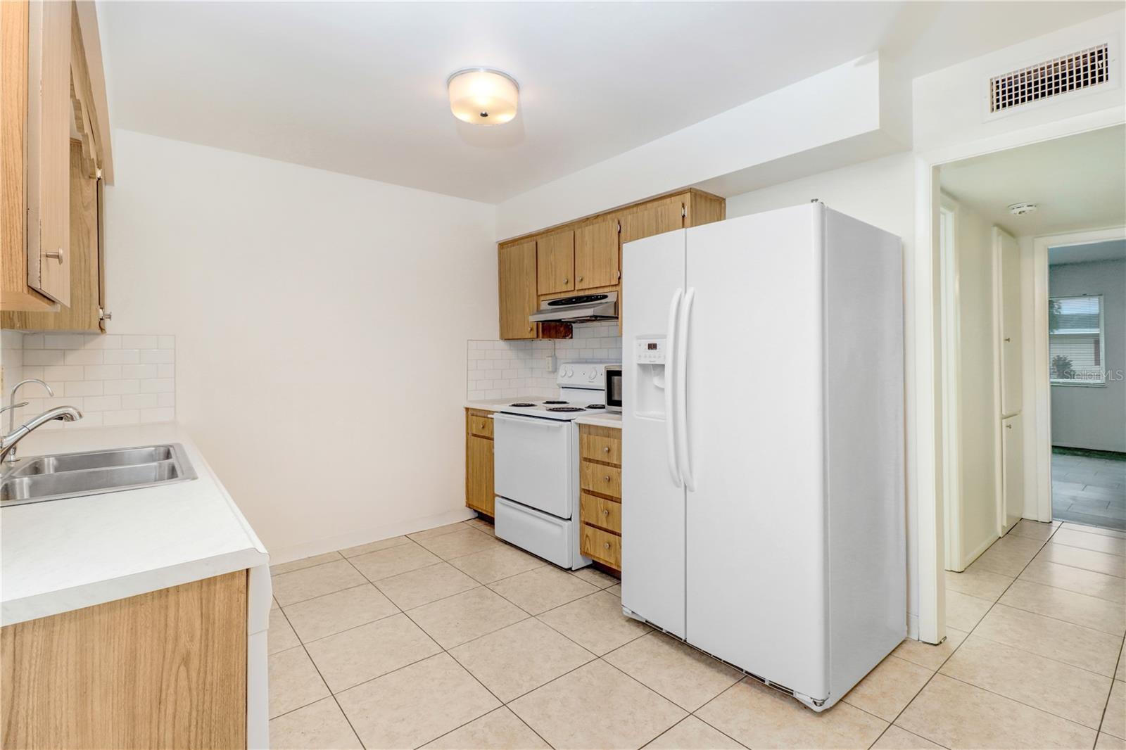 Image 13 of 25 For 1309 Warwick Court