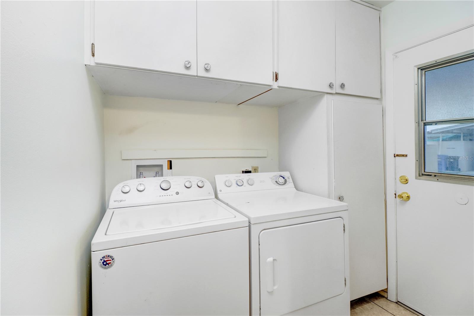 Image 14 of 25 For 1309 Warwick Court