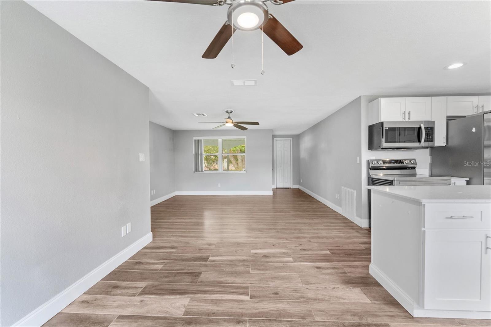 Image 10 of 35 For 1415 Coppertree Dr