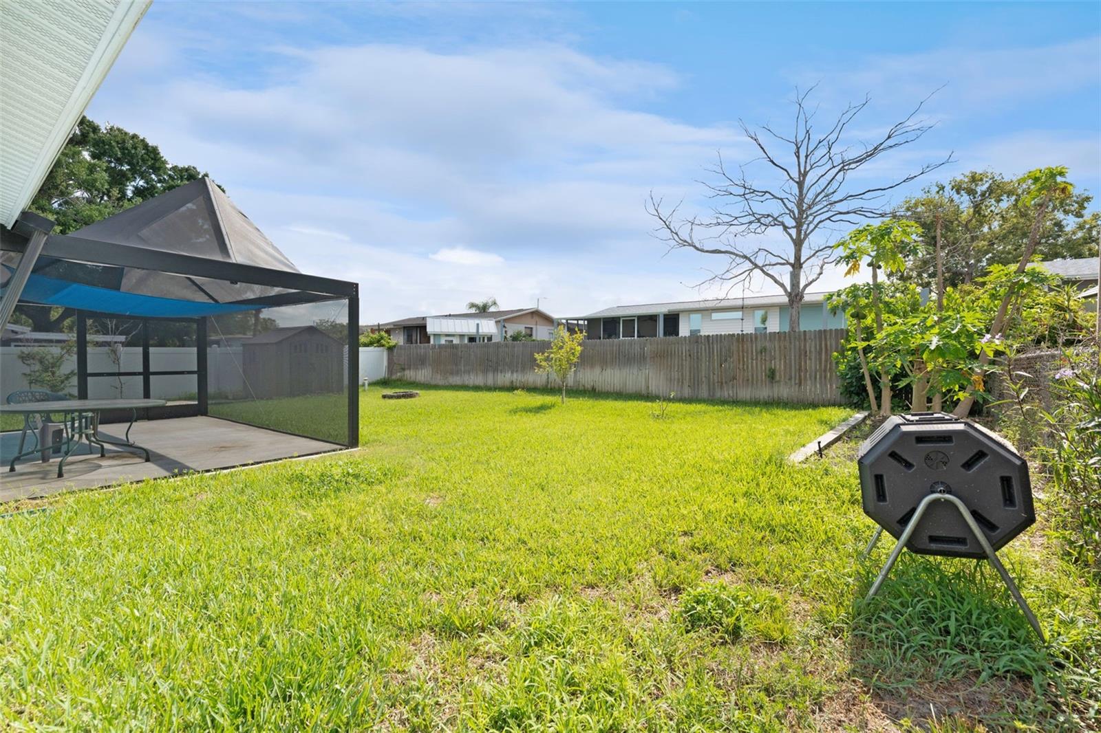 Image 4 of 35 For 1415 Coppertree Dr