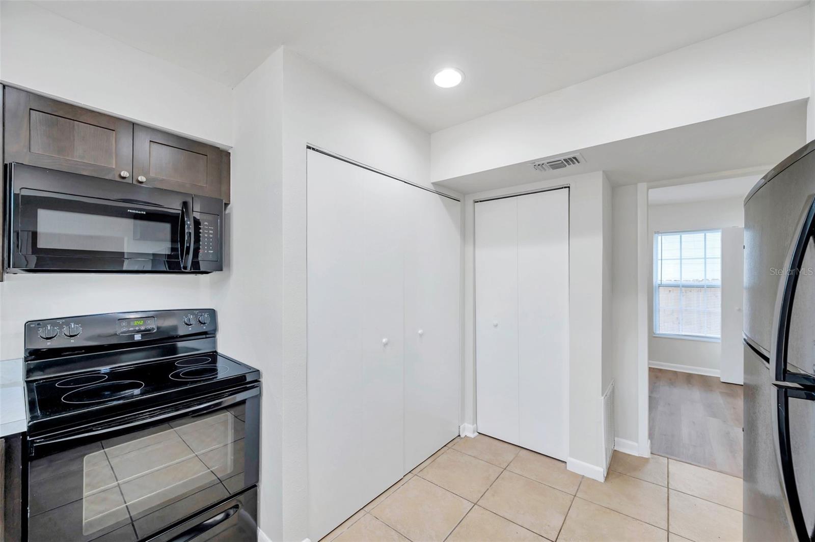 Image 21 of 42 For 8521 29th Street
