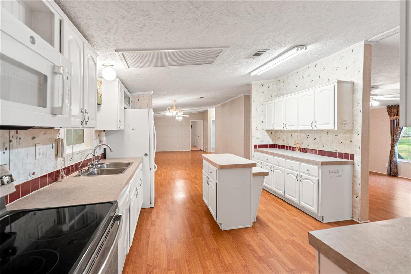 Image 16 of 36 For 27549 Fisher Lane