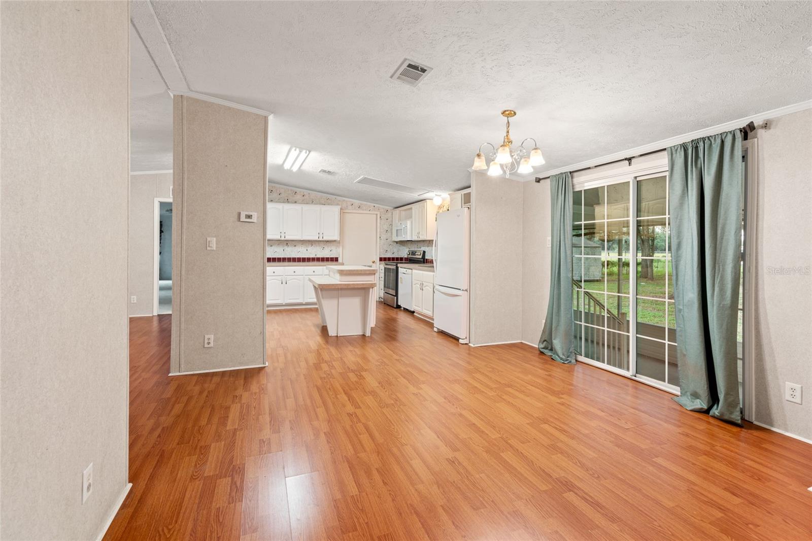 Image 18 of 36 For 27549 Fisher Lane